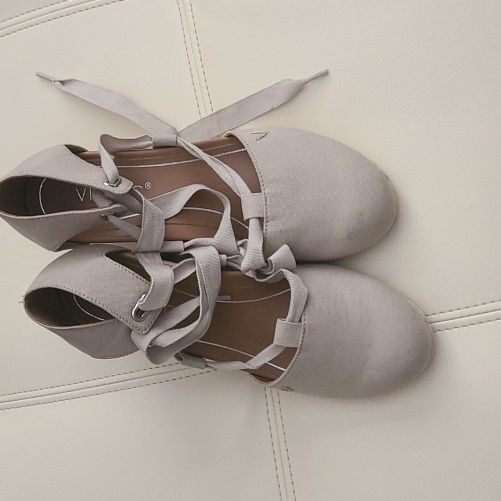Vionic size 7 wedges